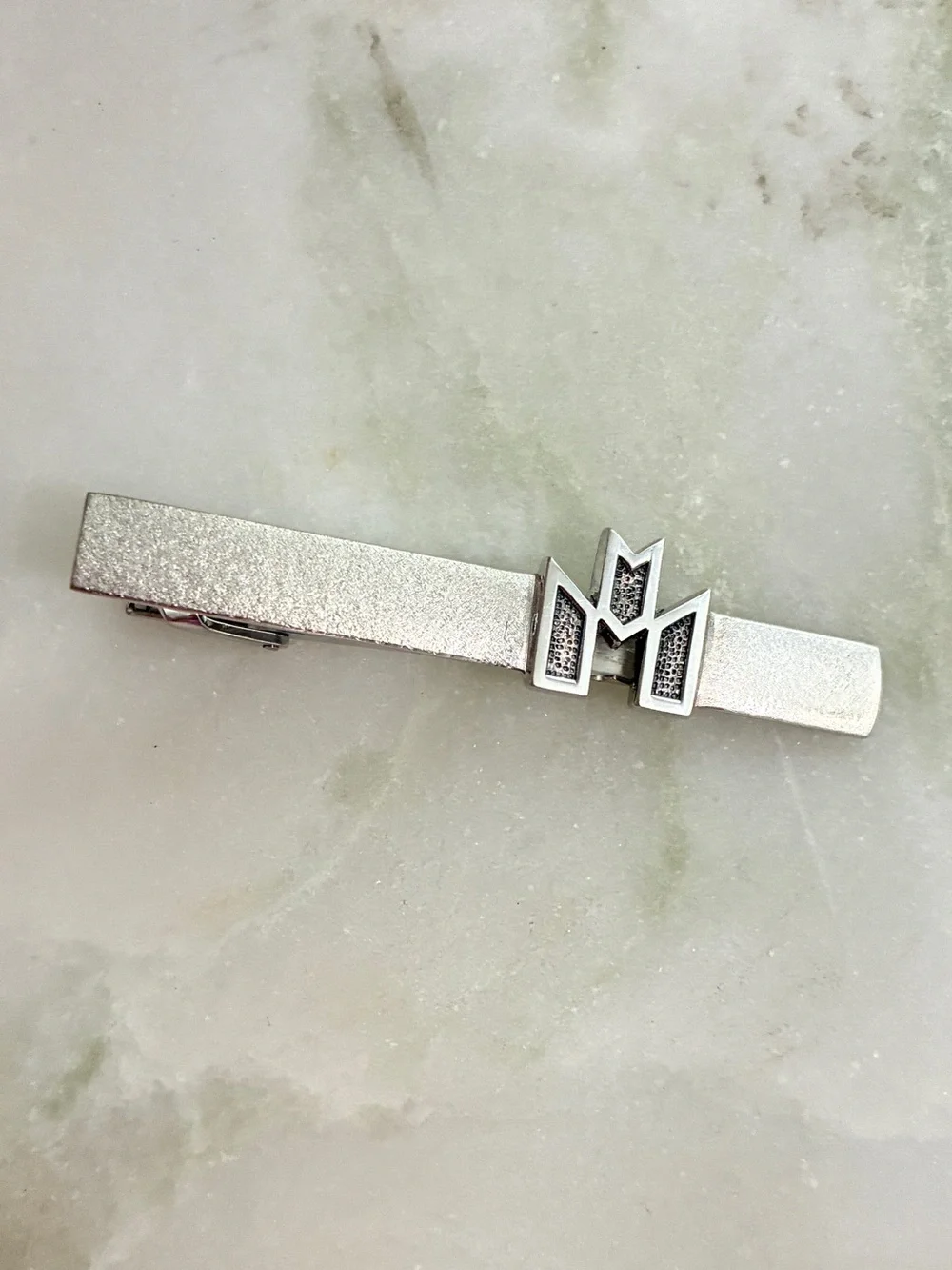 ✨RARE Burberry Vintage Tie Clip M Monogram